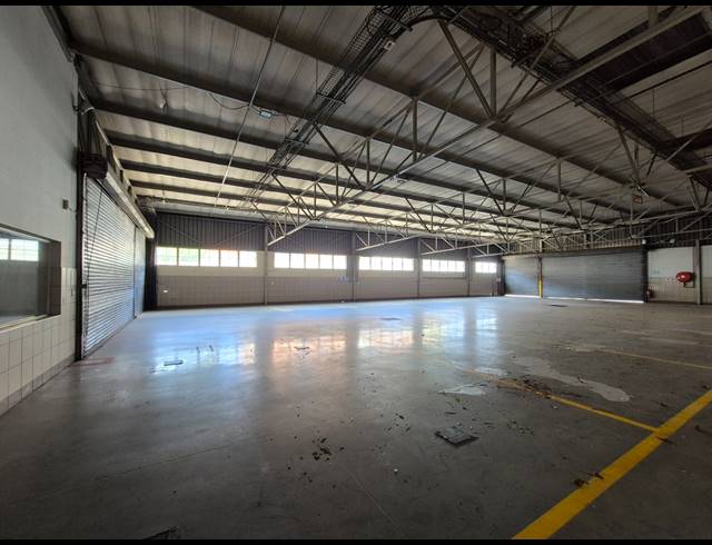 2,226M² SHOWROOM TO LET IN BRUMA